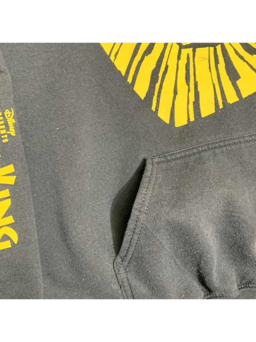 Disney Lion King Hoodie Broadway Musical Sweatshirt Logo Graphic Novelty M